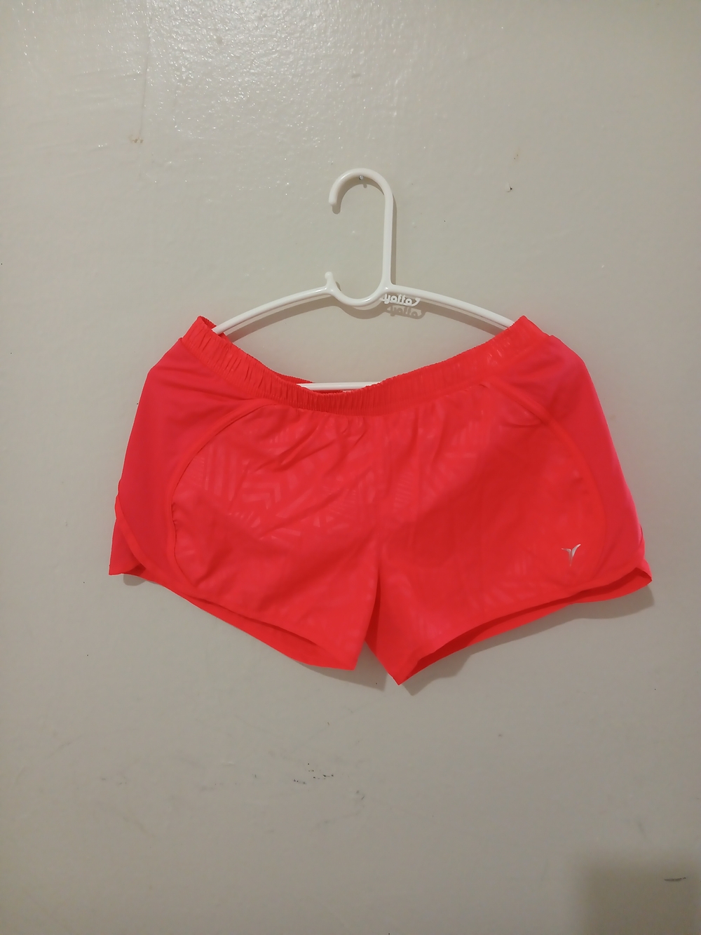 Old Navy Bright Coral Women's Athletic Shorts
